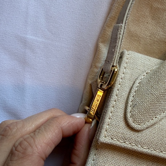 Jacquemus Cream Mini Bag like new π― authentic - Picture 6 of 15